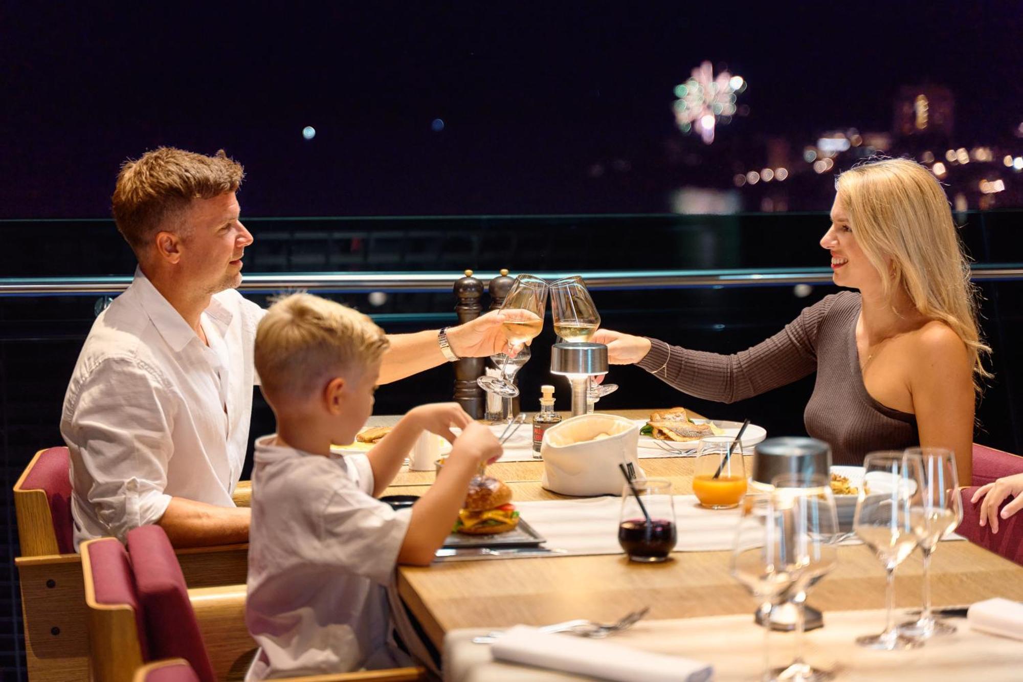 Hotel Olympia Vodice Ngoại thất bức ảnh