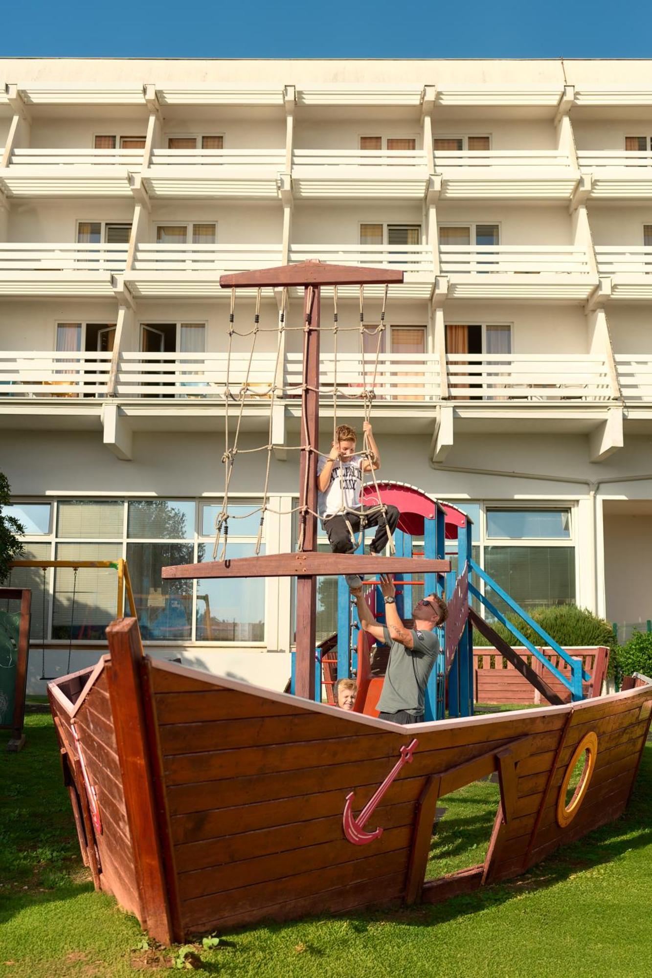 Hotel Olympia Vodice Ngoại thất bức ảnh